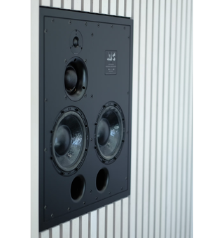 ATC SCM110AIW Pro INSTALL Studiomonitor Square Edge baffle for veggmontering